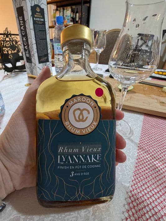 Maroon, Rhum vieux , Lyannakè, 43,5°, 20cl